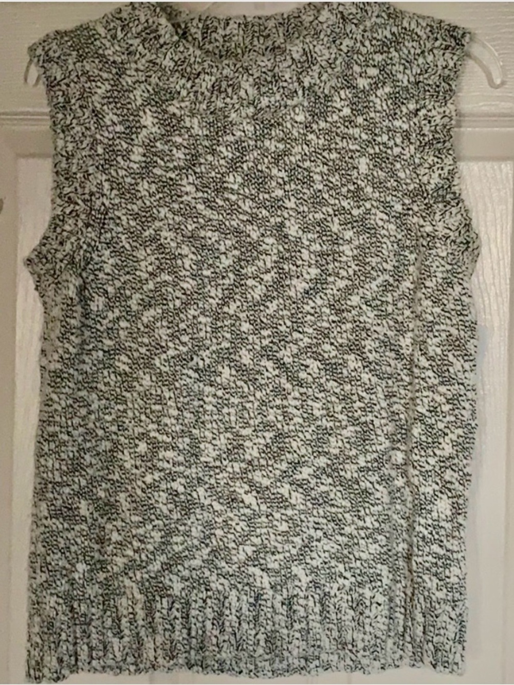 KNIT MOCK NECK TANK